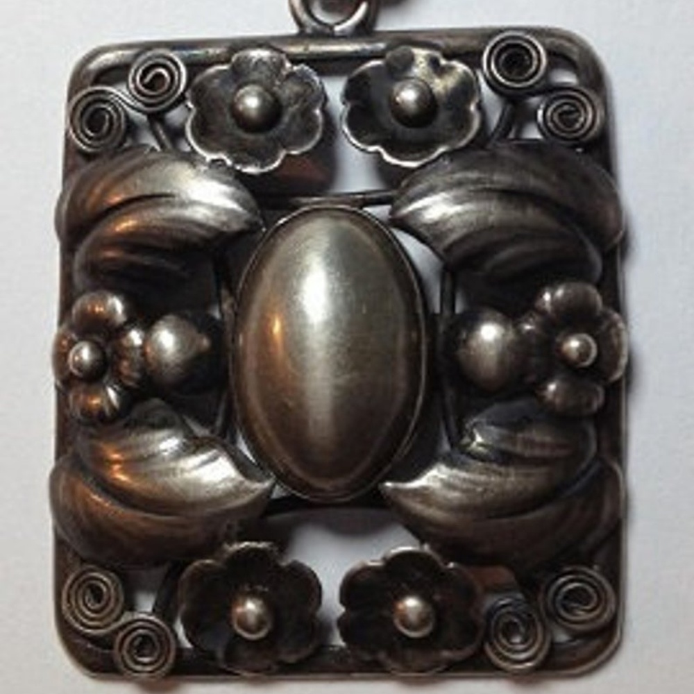 Vintage Danish Silver Necklace Pendent HVJ#9 (830)